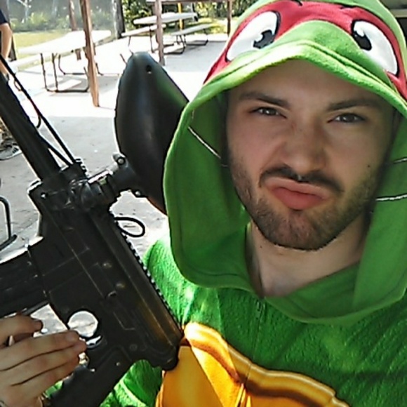 Meet your Posher, Brett - Picture 2 of 8